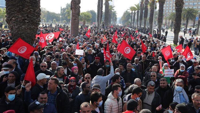 tunez,-democracia-arruinada