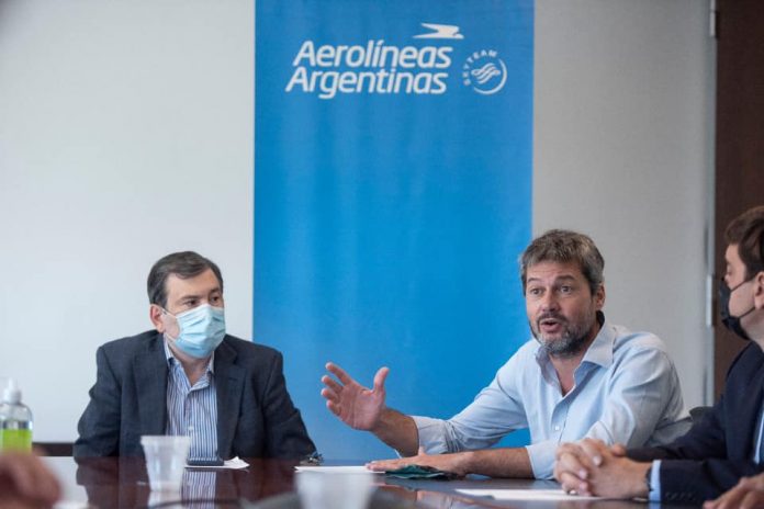 aerolineas-argentinas-aumentara-desde-abril-las-frecuencias-de-vuelos-para-la-capital-y-las-termas