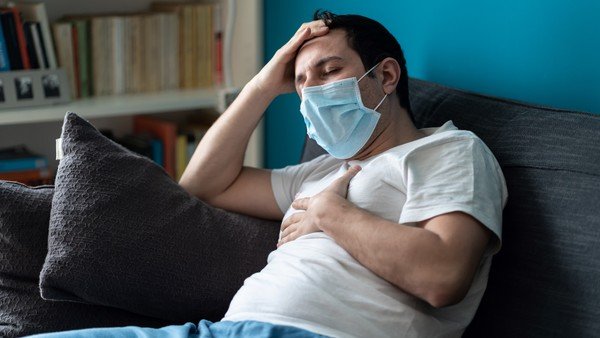 ¿es-gripe-o-covid?:-la-primera-pista-para-descubrir-el-posible-origen-de-los-sintomas
