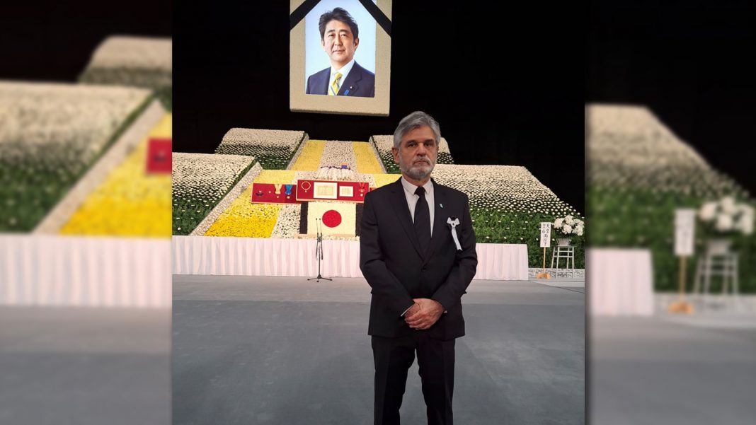 filmus-asistio-en-tokio-al-funeral-del-asesinado-expremier-japones-shinzo-abe