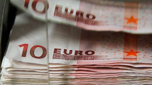euro-hoy:-a-cuanto-cotiza-este-domingo-27-de-noviembre