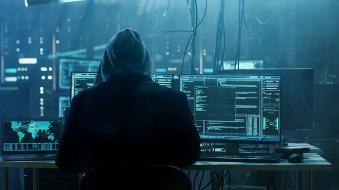 ciberdelincuentes-rusos-hackearon-el-chatbot-de-inteligencia-artificial-mas-popular-de-internet