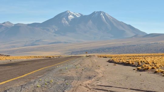 jujuy-y-salta-en-alerta-por-actividad-del-volcan-chileno-lascar:-advierten-pulsos-eruptivos-y-dispersion-de-cenizas